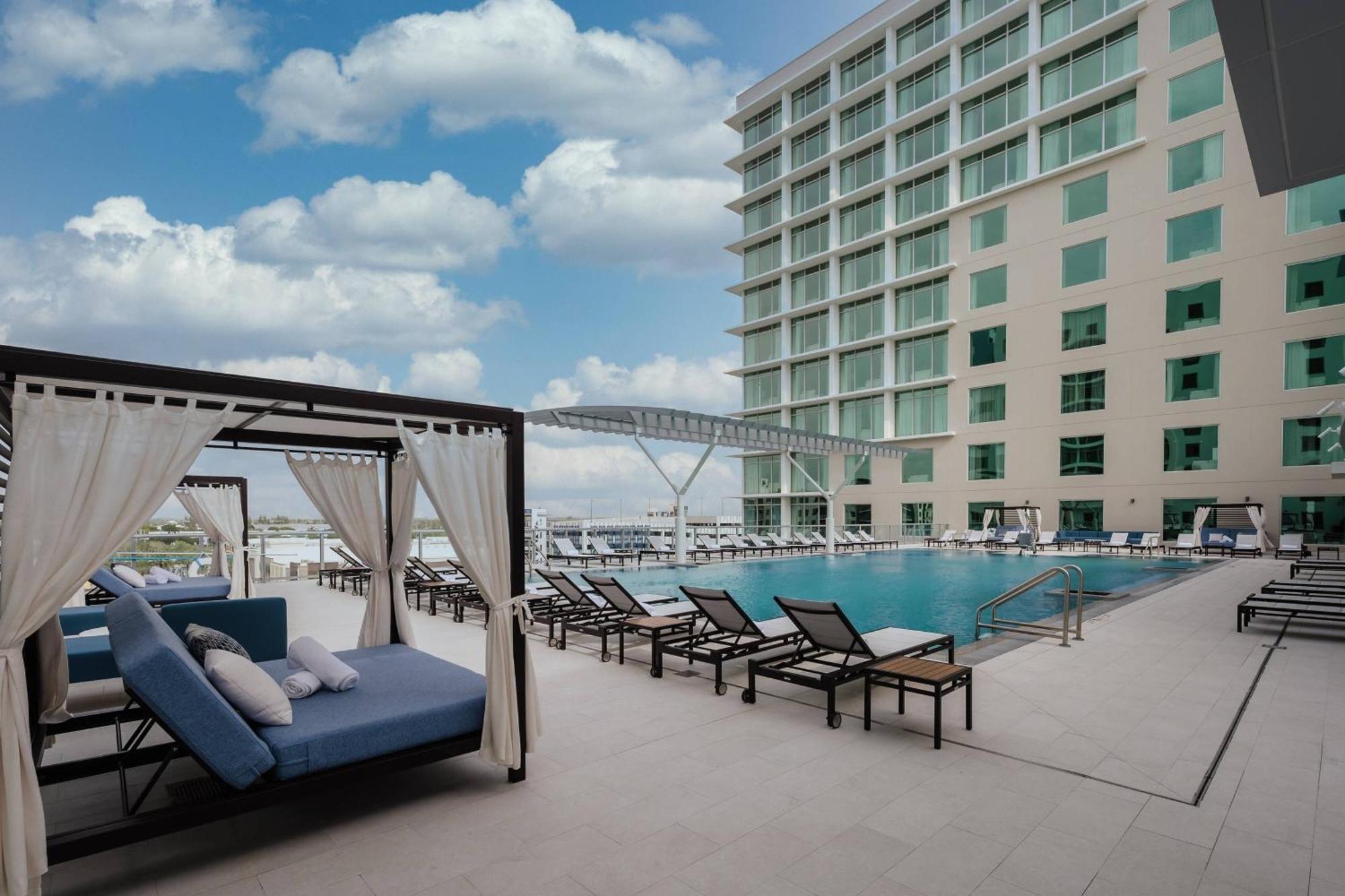 Marriott Fort Lauderdale Airport Dania Beach Exterior photo